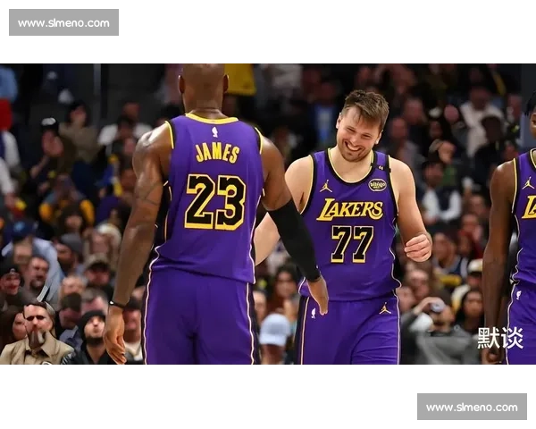 东契奇暴瘦 20 磅!休赛期苦练深蹲 720 磅,首轮场均 30+7 剑指 MVP 东契奇暴瘦 20 磅!休赛期苦练深蹲 720 磅,首轮场均 30+7 剑指 MVP