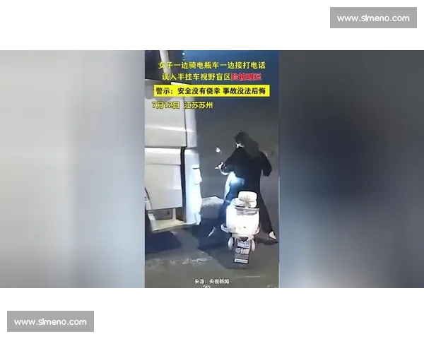 排球场惊魂:长发触网险酿意外!扎辫女生需警惕新规 排球场惊魂:长发触网险酿意外!扎辫女生需警惕新规