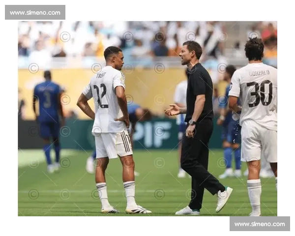 攻防失衡！阿诺德皇马首秀 5 次对抗仅 1 胜，12 次丢球权成隐患