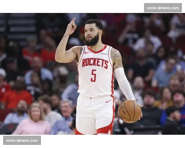 火箭 3 年 3900 万续约亚当斯 历史级篮板王留队巩固内线